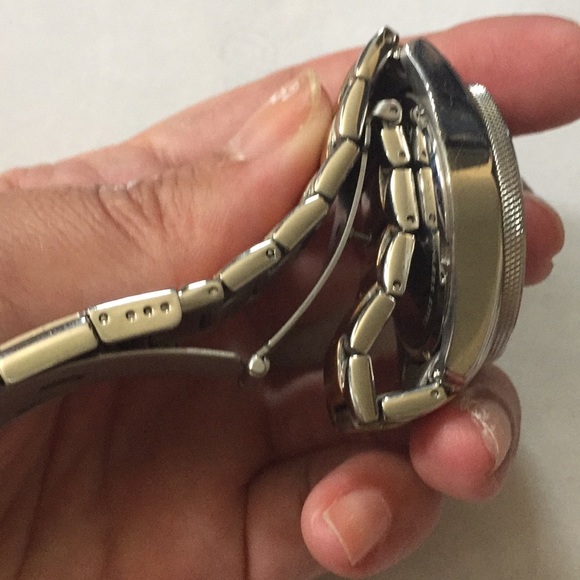 Fossil Watch- Working! Box Included - Picture 8 of 15